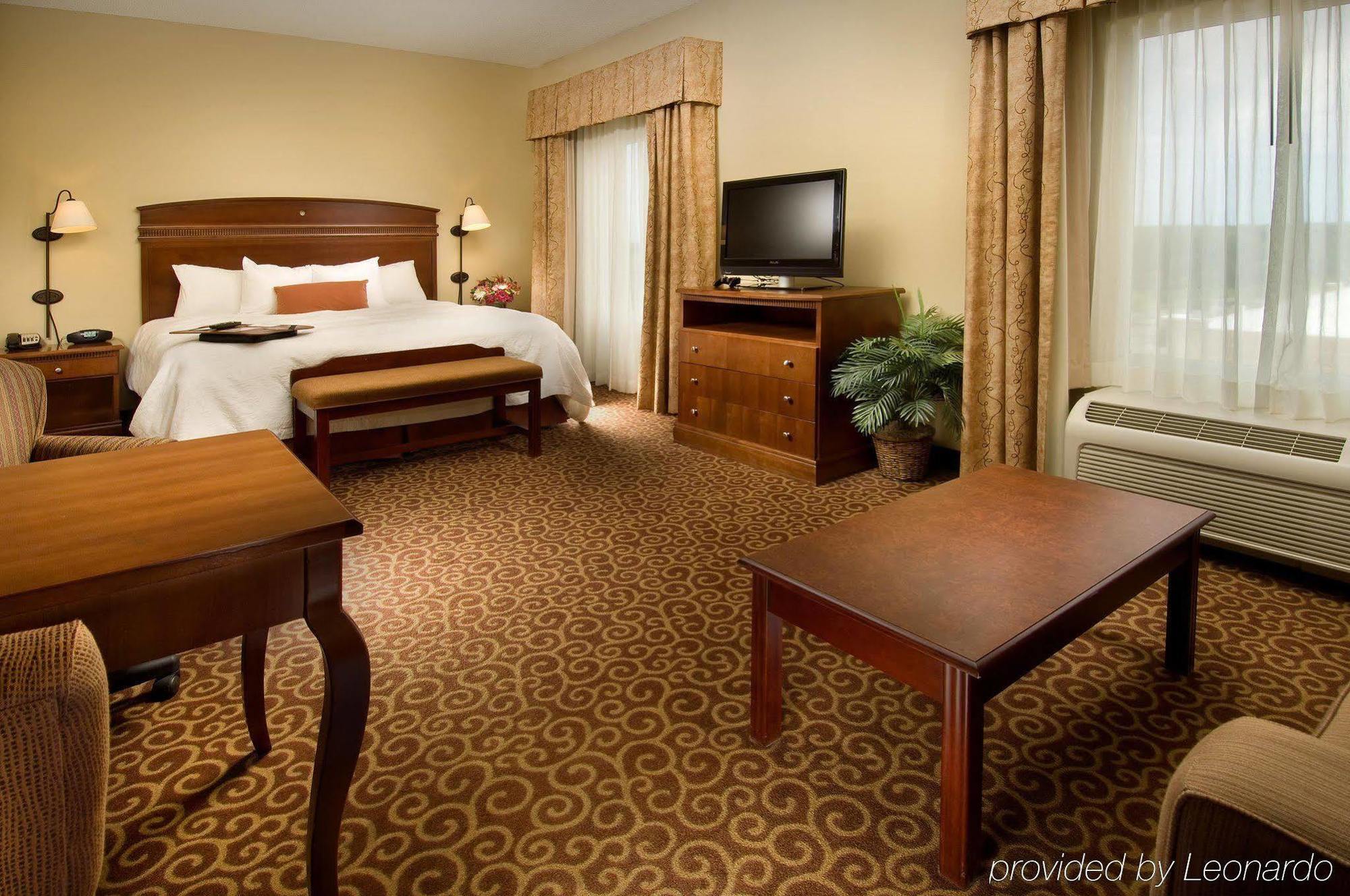 Hampton Inn & Suites Lakeland-South Polk Parkway Room photo